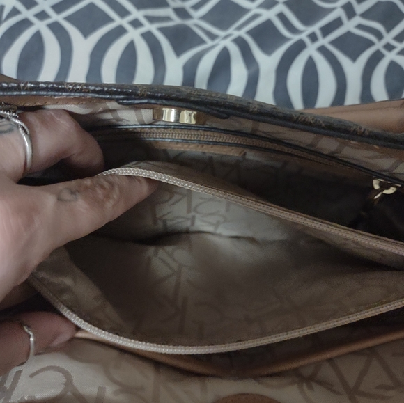 Calvin Klein purse - Picture 3 of 5